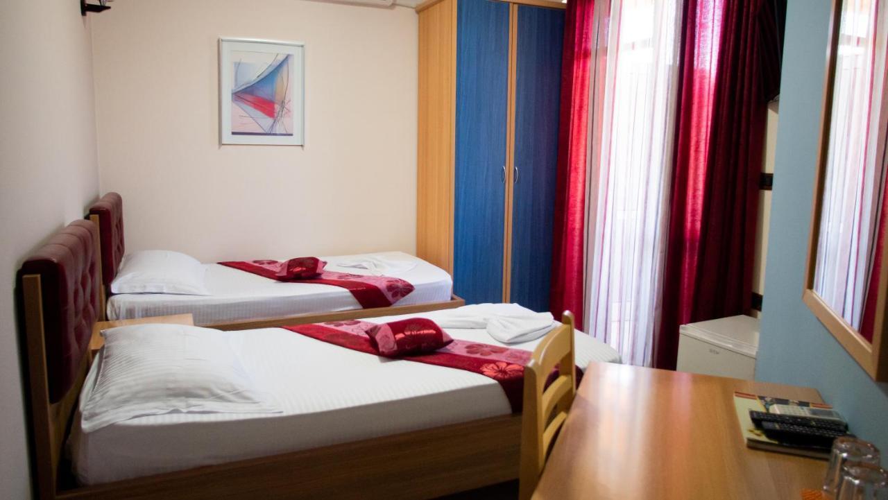 Alvero Hotel Përmet Esterno foto
