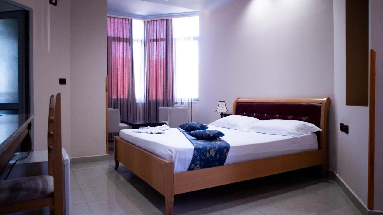 Alvero Hotel Përmet Esterno foto